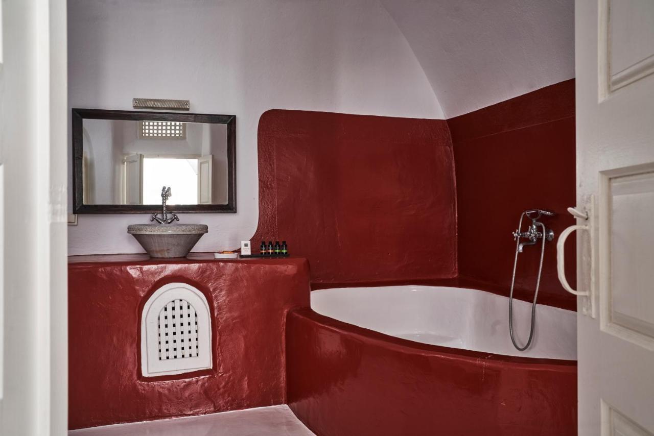 2 Bedroom Charming Villa With Outdoors Jacuzzi Megalochori  Exterior photo